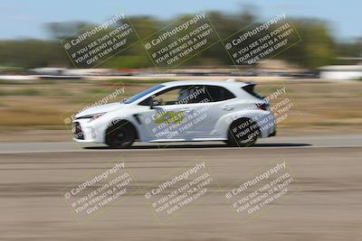 media/Oct-04-2025-OnGrid (Sat) [[44bd565ffa]]/Green Group/Grapevine/